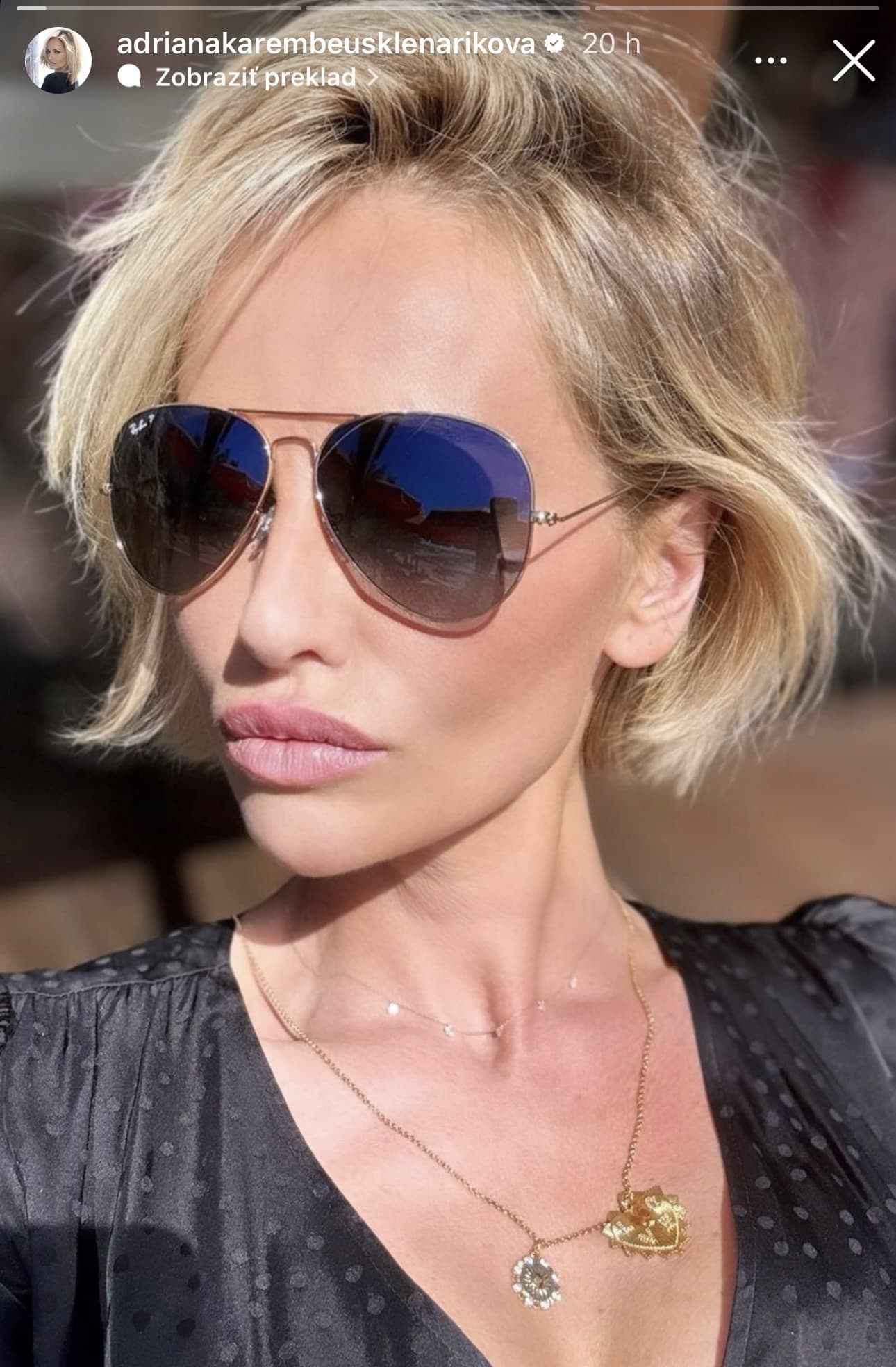 Adriana Sklenaříková s novým účesom.