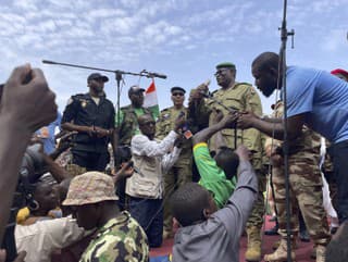 Nigerská junta na stretnutí
