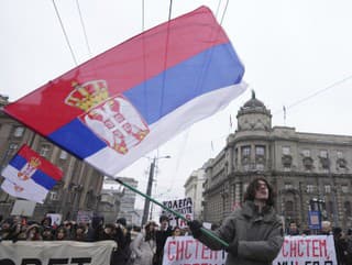 Študenti počas protivládneho protestu