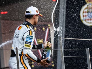 Verstappena odstavili mimo pódium: Monako patrí McLarenu a boj o titul bude ako z filmu